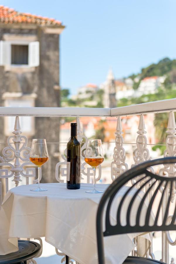 Apartments Villa Tudor 2 Đảo Hvar Ngoại thất bức ảnh