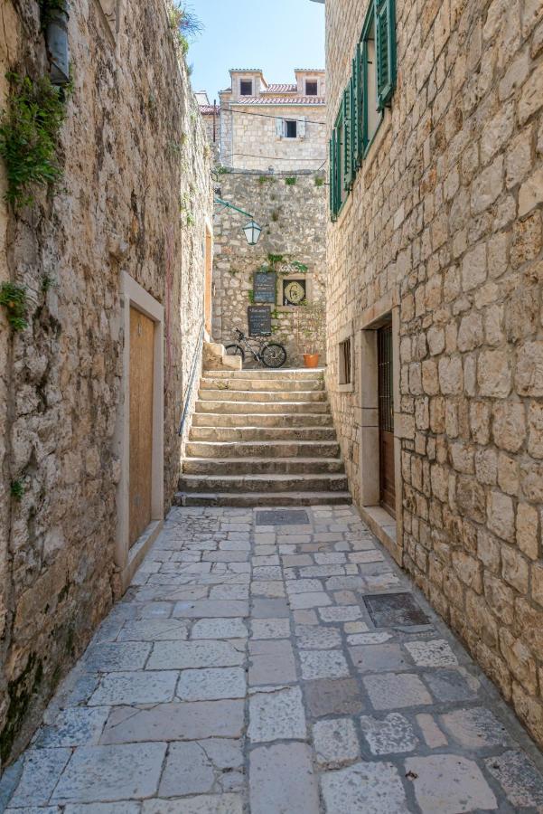 Apartments Villa Tudor 2 Đảo Hvar Ngoại thất bức ảnh