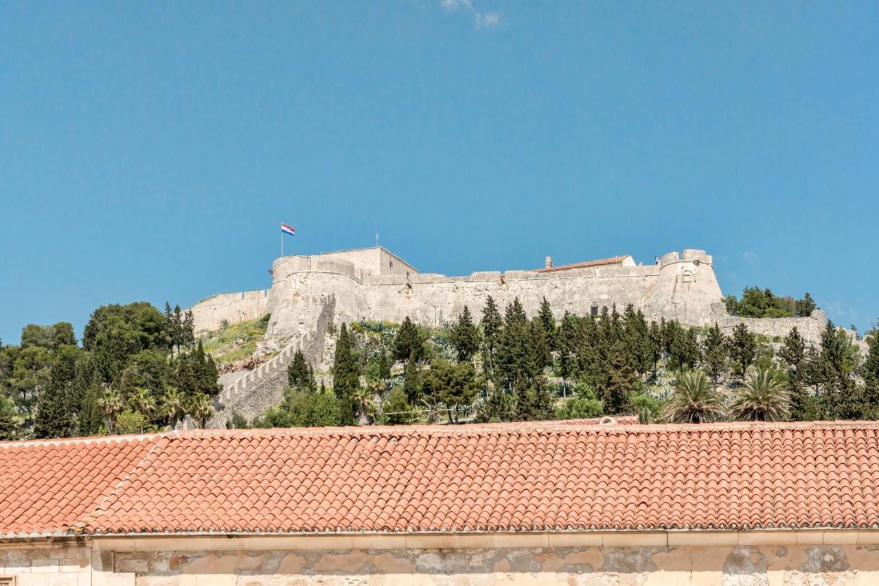 Apartments Villa Tudor 2 Đảo Hvar Ngoại thất bức ảnh