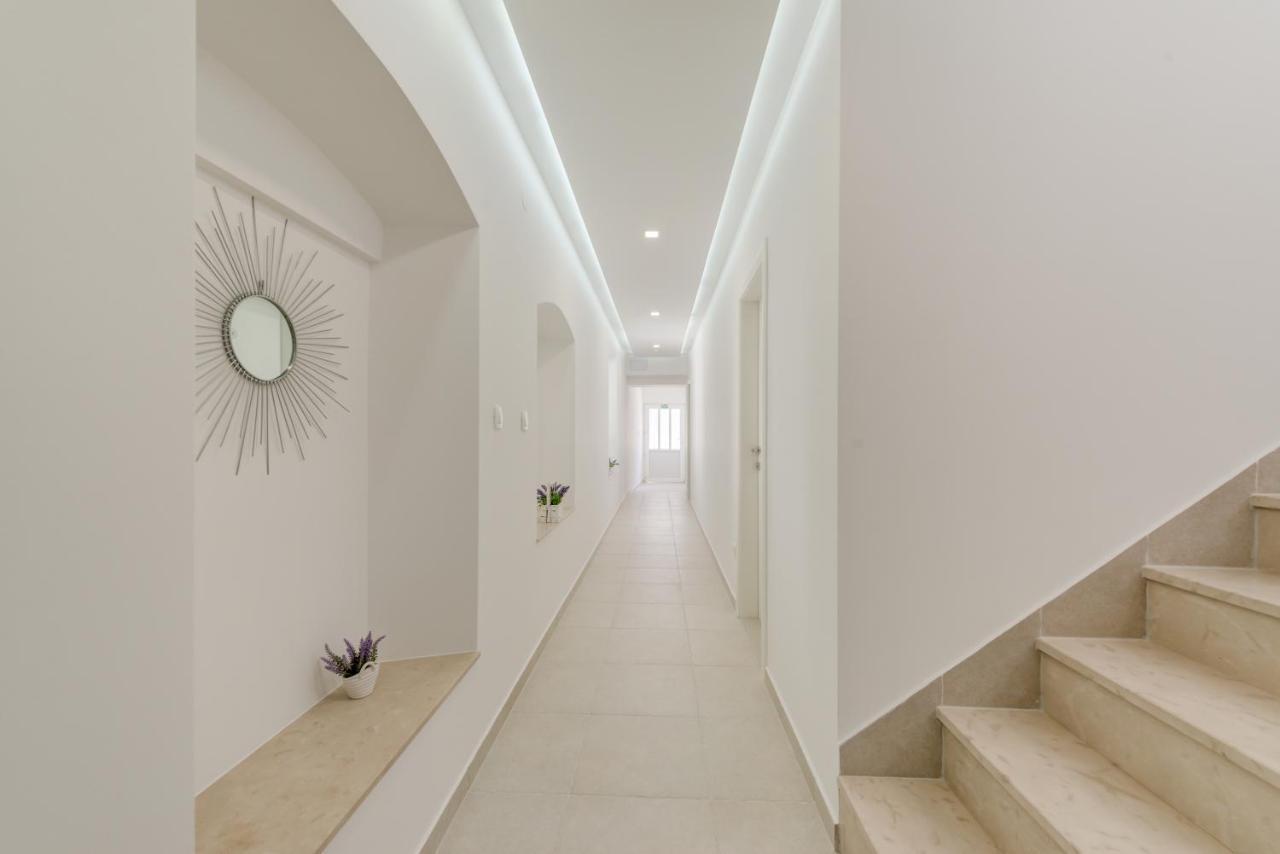 Apartments Villa Tudor 2 Đảo Hvar Ngoại thất bức ảnh