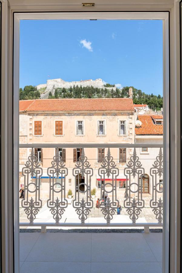 Apartments Villa Tudor 2 Đảo Hvar Ngoại thất bức ảnh